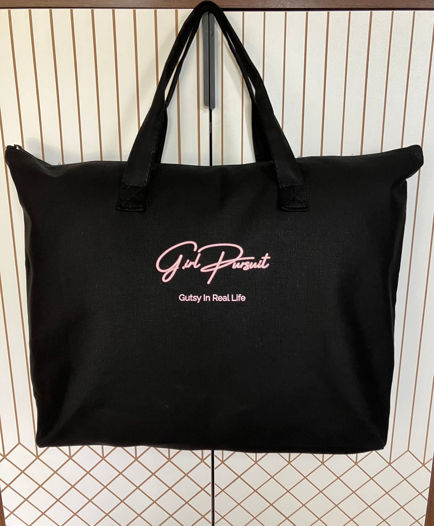 Everyday cotton canvas tote bag with zipper closure