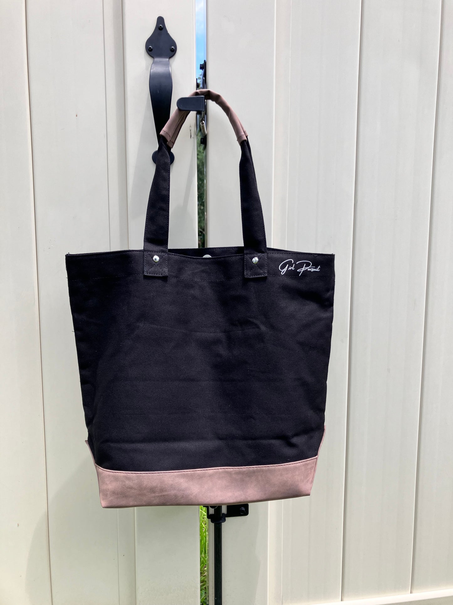 Chic Travel Tote Bag- Stylish & Versatile tote for Women